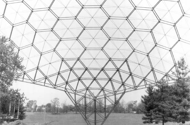 Figure 90: American Society for Metals Dome, Cleveland. (©Robert Duchesnay, 1990)