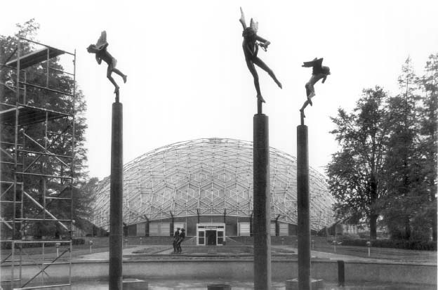 Figure 33: Climatron, St Louis. (©Robert Duchesnay, 1990)
